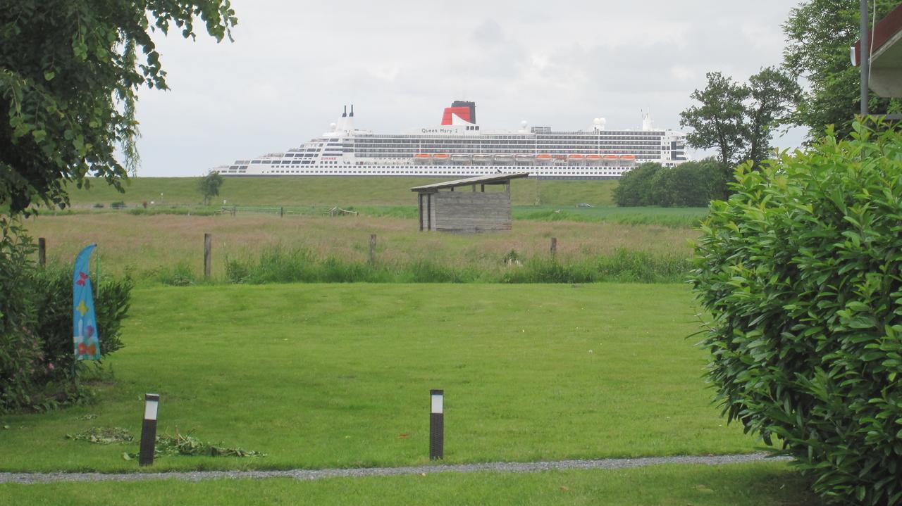 Gaestehaus Zur Linde Otterndorf Exterior photo